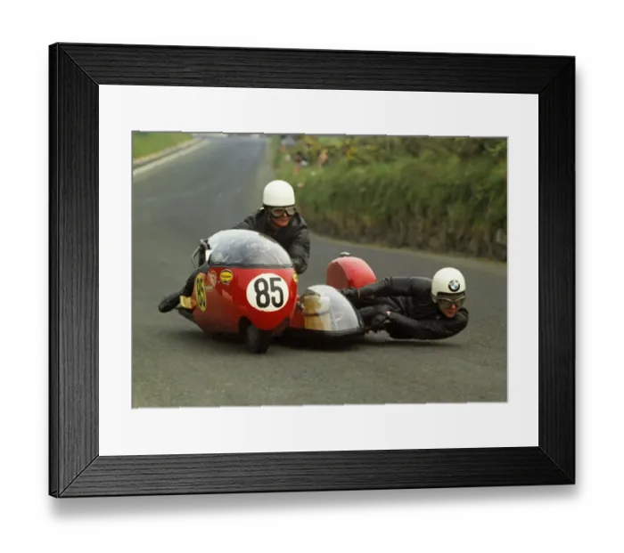 Framed Print : John Wright-Bailey & J Wilson (MDW) 1970 750 Sidecar TT