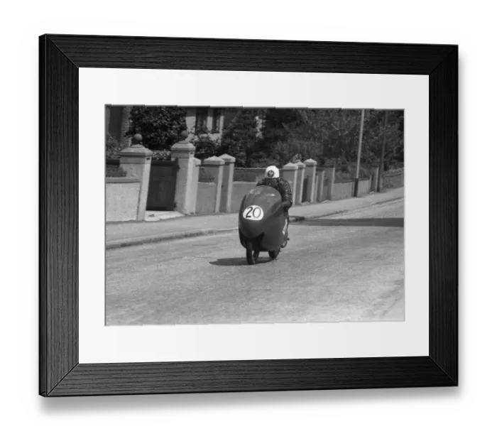 Framed Print : Jack Wood (Duke Velocette) 1956 Senior TT Framed Print : Jack Wood (Duke Velocette) 1956 Senior TT