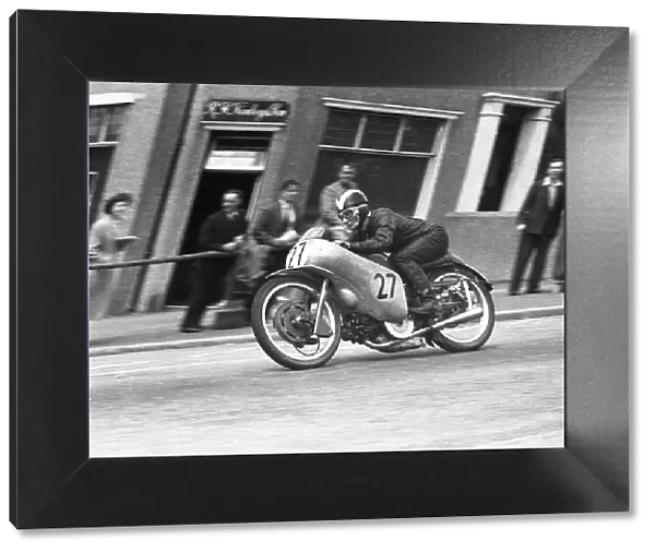 Arthur Wheeler (Guzzi) 1954 Lightweight TT