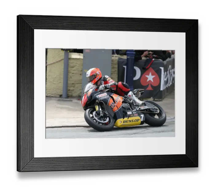Framed Print : Michael Rutter (Honda) 2010 Superstock TT Framed Print : Michael Rutter (Honda) 2010 Superstock TT