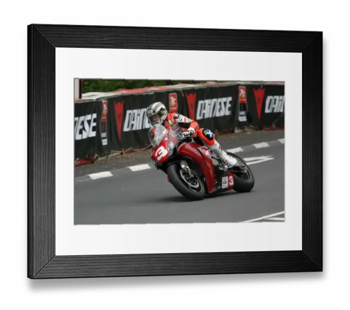 Framed Print : John McGuinness (Honda) 2008 Superstock TT Framed Print : John McGuinness (Honda) 2008 Superstock TT