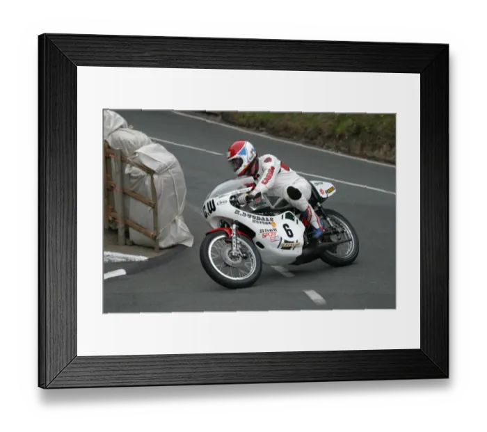 Framed Print : Charlie Williams (Yamaha) 2004 Classic Lap