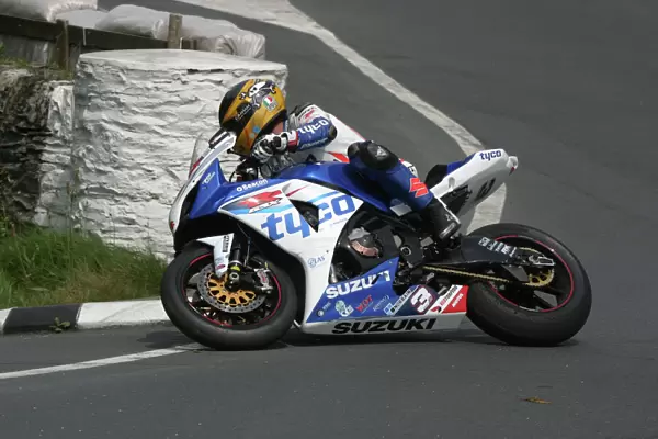 Guy Martin (Suzuki) 2012 Superbike TT