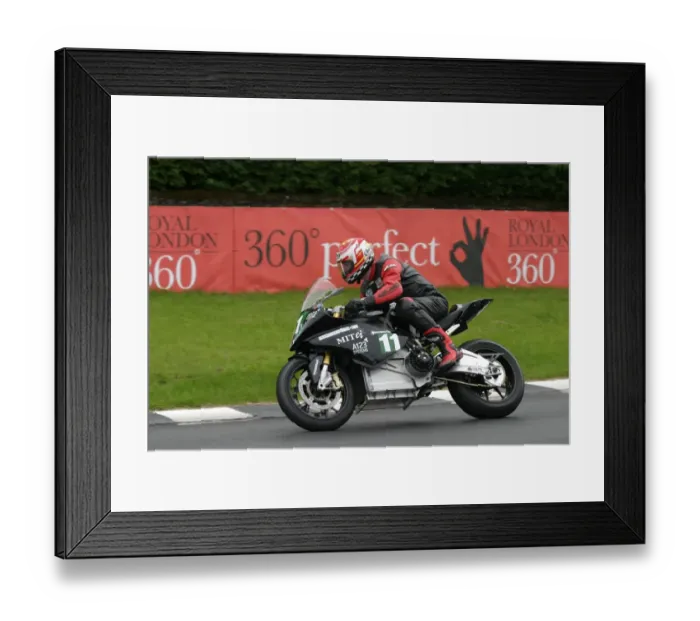 Framed Print : Allan Brew (BMW / MIT / EVT) 2011 Zero TT Framed Print : Allan Brew (BMW / MIT / EVT) 2011 Zero TT