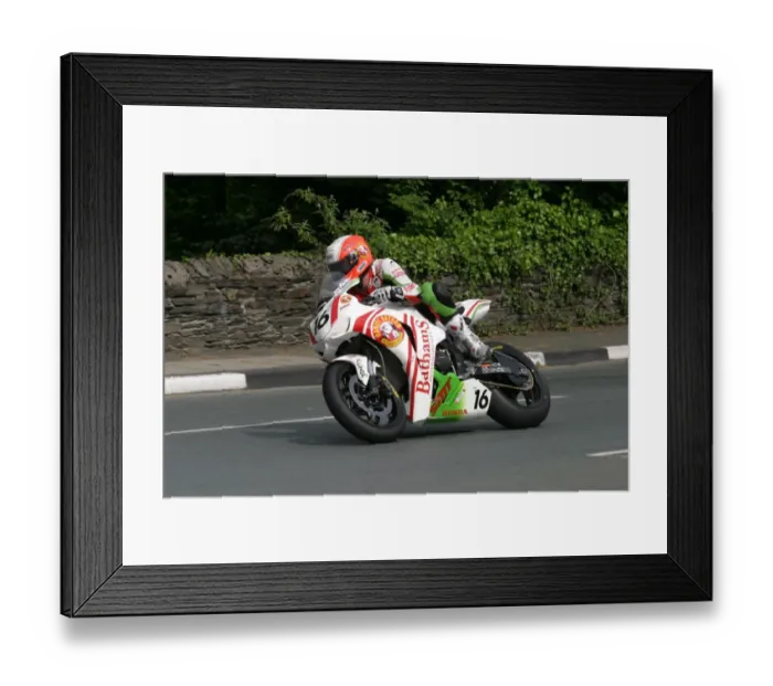 Framed Print : Michael Rutter (Honda) 2010 Superbike TT Framed Print : Michael Rutter (Honda) 2010 Superbike TT