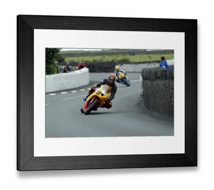 Framed Print : Paul Hunt (Triumph) 2007 Southern 100 Framed Print : Paul Hunt (Triumph) 2007 Southern 100