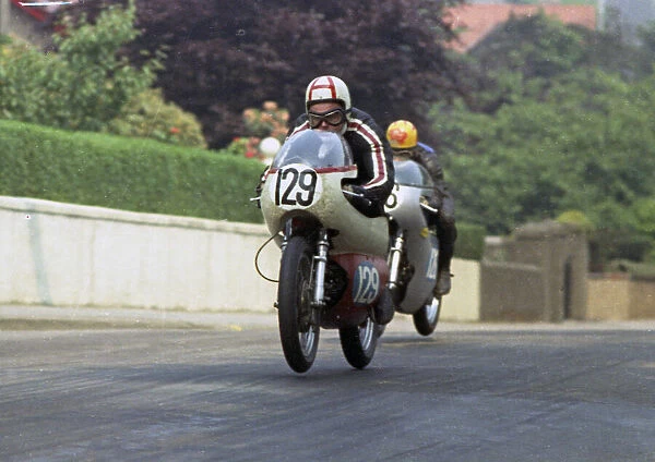 Abe Alexander (Aermacchi) 1970 Junior TT