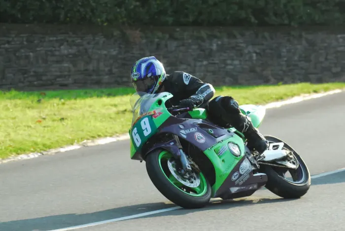 Framed Print : Adam Jones (Kawasaki) 2013 Lightweight Manx Grand Prix Framed Print : Adam Jones (Kawasaki) 2013 Lightweight Manx Grand Prix