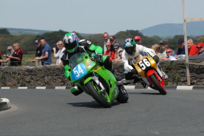 Framed Print : Adam Jones (Kawasaki) and Mark Goodings (Honda) 2011 Southern 100 Framed Print : Adam Jones (Kawasaki) and Mark Goodings (Honda) 2011 Southern 100