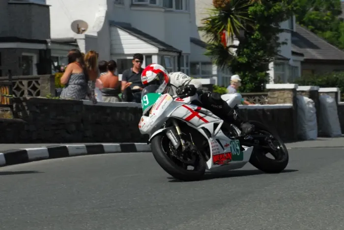 Framed Print : Adrian Harrison (Kawasaki) 2013 Southern 100 Framed Print : Adrian Harrison (Kawasaki) 2013 Southern 100