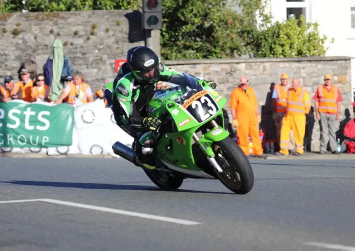 Framed Print : Adrian Kershaw (Kawasaki) 2018 Southern 100 Framed Print : Adrian Kershaw (Kawasaki) 2018 Southern 100
