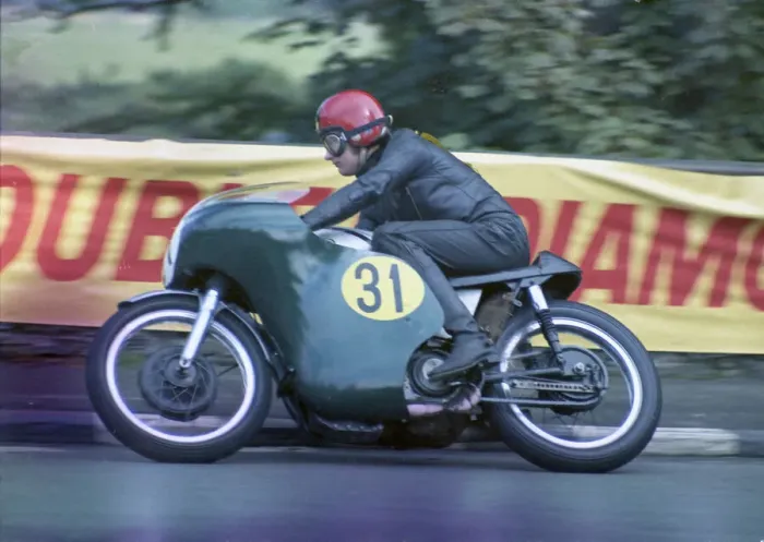 Framed Print : Adrian Richmond (Norton) 1974 Senior Manx Grand Prix Framed Print : Adrian Richmond (Norton) 1974 Senior Manx Grand Prix