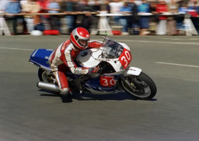 Framed Print : Al Dalton (Suzuki) 1987 Newcomers Manx Grand Prix Framed Print : Al Dalton (Suzuki) 1987 Newcomers Manx Grand Prix