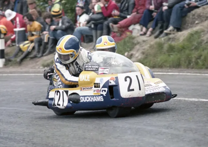 Framed Print : Alan Bale & David Powell (Yamaha) 1978 Sidecar TT Framed Print : Alan Bale & David Powell (Yamaha) 1978 Sidecar TT