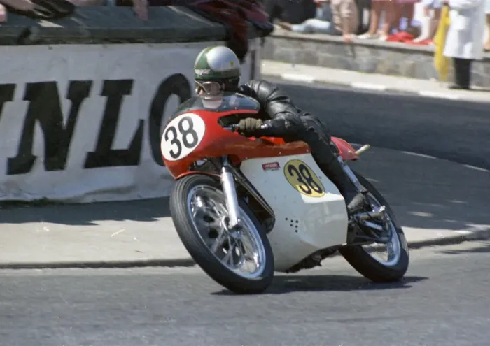 Framed Print : Alan Barnett (Kirby Metisse) 1968 Senior TT Framed Print : Alan Barnett (Kirby Metisse) 1968 Senior TT