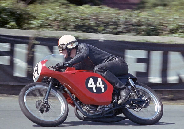 Alan Blundell (BSA) 1965 Ultra Lightweight TT