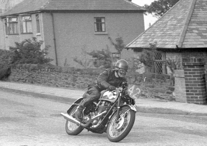 Framed Print : Alan Brodrick (BSA) 1956 Clubman Junior TT Framed Print : Alan Brodrick (BSA) 1956 Clubman Junior TT
