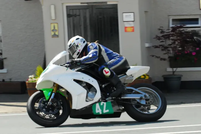 Framed Print : Alan Bud Jackson (Kawasaki) 2013 Lightweight TT Framed Print : Alan Bud Jackson (Kawasaki) 2013 Lightweight TT