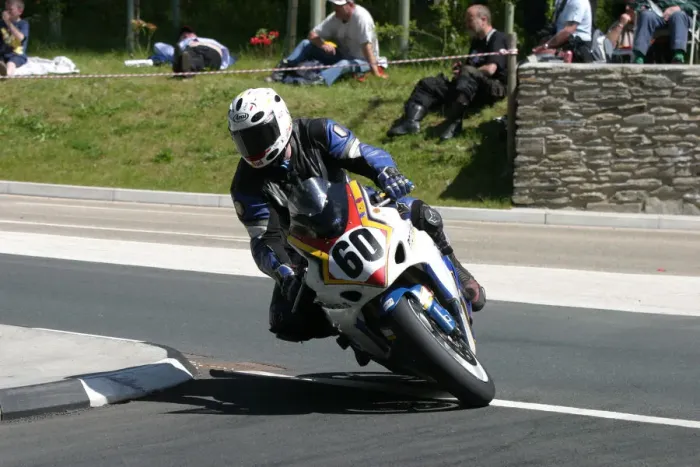 Framed Print : Alan Bud Jackson (Suzuki) 2009 Superbike TT Framed Print : Alan Bud Jackson (Suzuki) 2009 Superbike TT