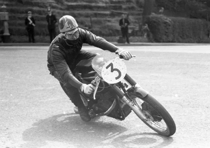 Framed Print : Alan Burt (AJS) 1958 Junior TT Framed Print : Alan Burt (AJS) 1958 Junior TT