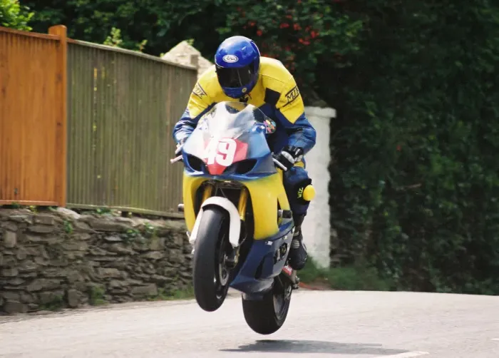 Framed Print : Alan Connor (Suzuki) 2004 Production 1000 TT Framed Print : Alan Connor (Suzuki) 2004 Production 1000 TT