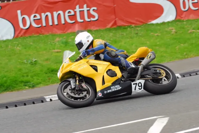 Framed Print : Alan Connor (Suzuki) 2015 Senior TT Framed Print : Alan Connor (Suzuki) 2015 Senior TT