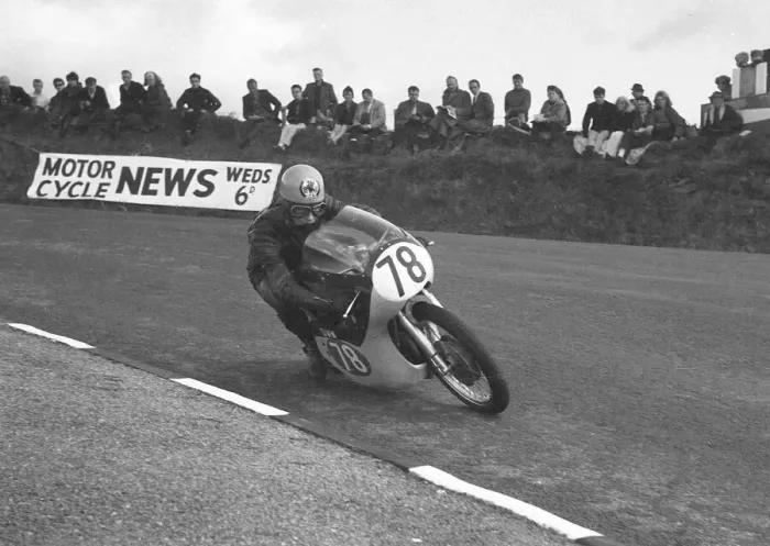 Framed Print : Alan Dickinson (DMW) 1965 Lightweight Manx Grand Prix Framed Print : Alan Dickinson (DMW) 1965 Lightweight Manx Grand Prix