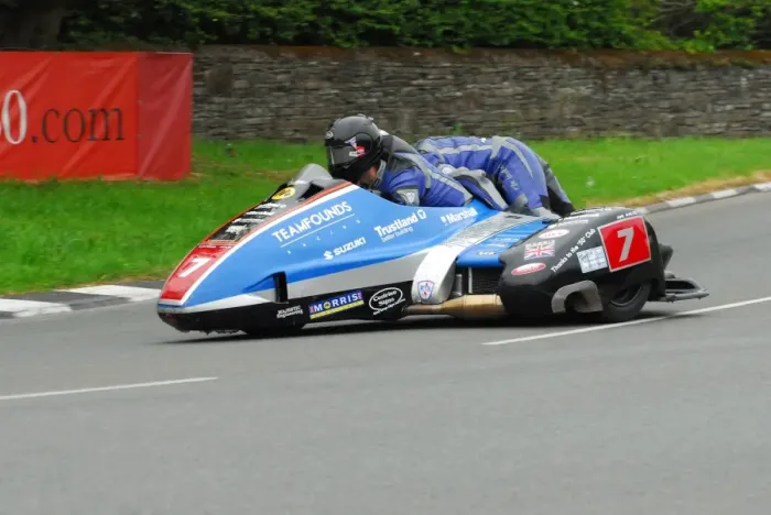Framed Print : Alan Founds & Aki Aalto (LCR Suzuki) 2016 Sidecar A TT Framed Print : Alan Founds & Aki Aalto (LCR Suzuki) 2016 Sidecar A TT