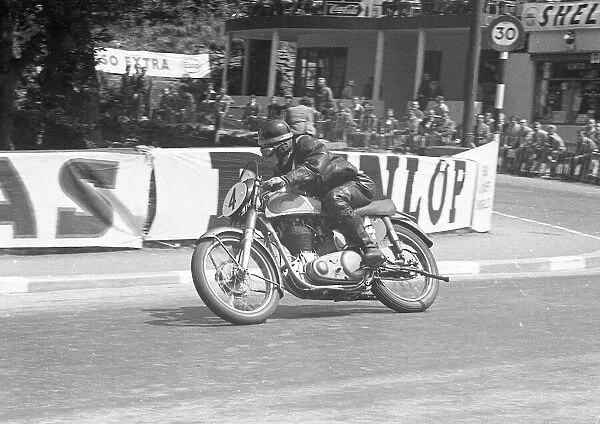 Alan Holmes (Norton) 1953 Senior Clubman TT