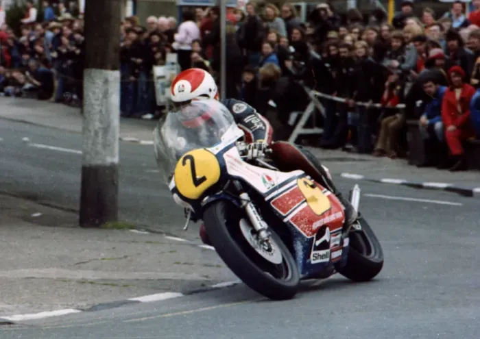 Framed Print : Alan Jackson (Yamaha) 1981 Senior TT Framed Print : Alan Jackson (Yamaha) 1981 Senior TT