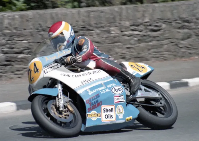 Framed Print : Alan Jackson (Yamaha) 1985 Senior TT Framed Print : Alan Jackson (Yamaha) 1985 Senior TT
