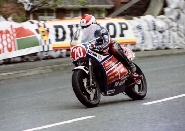 Framed Print : Alan Jackson (Yoshimura Suzuki) 1981 Formula One TT Framed Print : Alan Jackson (Yoshimura Suzuki) 1981 Formula One TT