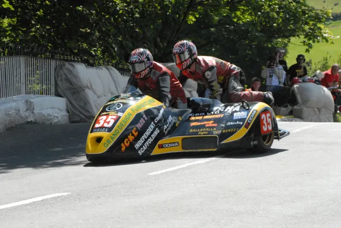 Framed Print : Alan Langton & Mike Aylott (Baker Yamaha) 2009 Sidecar TT Framed Print : Alan Langton & Mike Aylott (Baker Yamaha) 2009 Sidecar TT