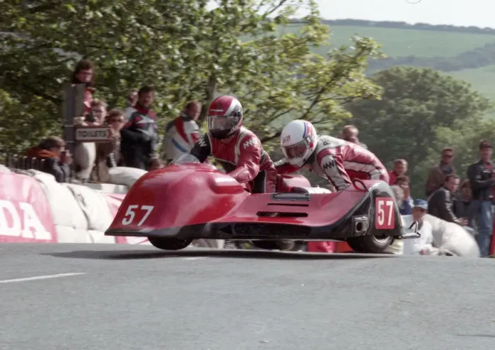 Framed Print : Alan May & Thomas Pettman (Ireson Kawasaki) 1993 Sidecar TT Framed Print : Alan May & Thomas Pettman (Ireson Kawasaki) 1993 Sidecar TT