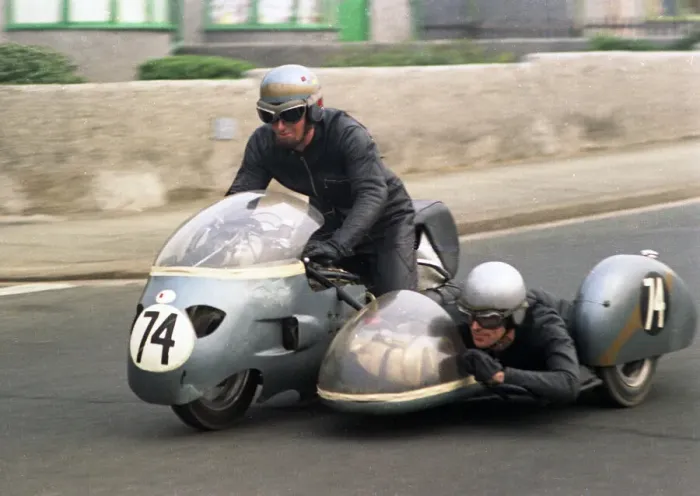 Framed Print : Alan Moss & R English (Triumph) 1970 500cc Sidecar TT Framed Print : Alan Moss & R English (Triumph) 1970 500cc Sidecar TT