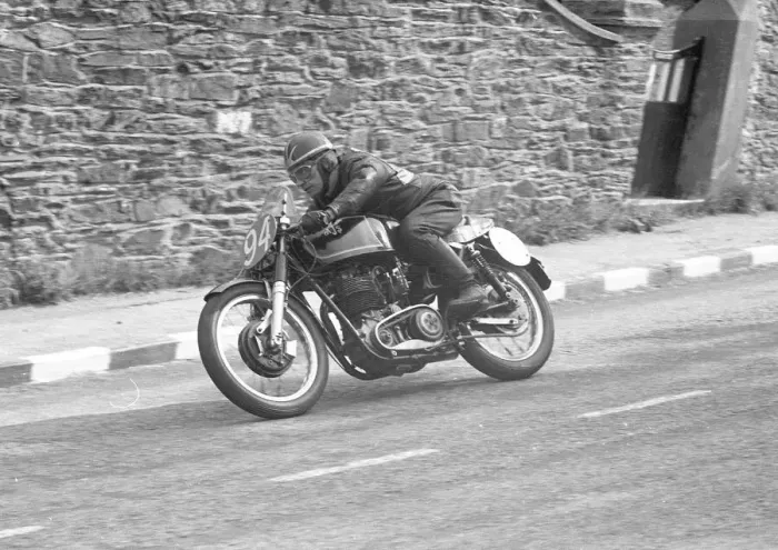 Framed Print : Alan Newstead (AJS) 1955 Junior Manx Grand Prix Framed Print : Alan Newstead (AJS) 1955 Junior Manx Grand Prix