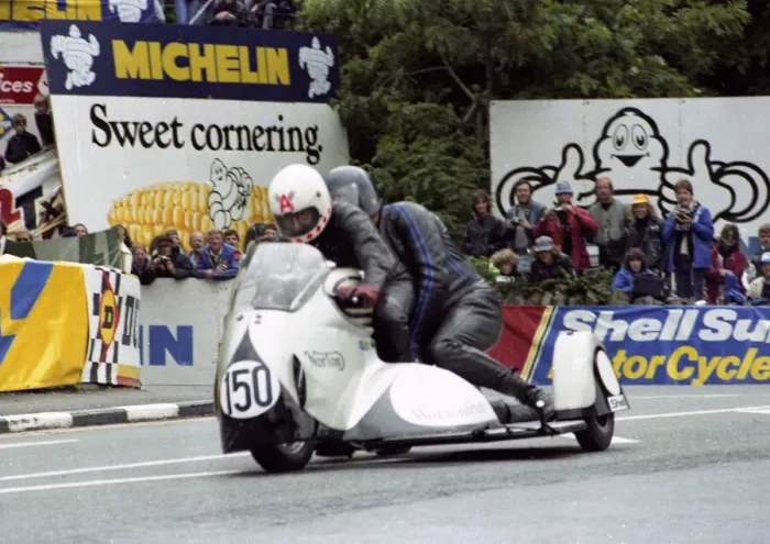 Framed Print : Alan Pearson & Alan Latham, (Norton) 1982 Classic Lap Framed Print : Alan Pearson & Alan Latham, (Norton) 1982 Classic Lap