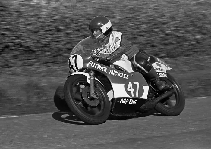 Framed Print : Alan Pearson Yamaha 1979 Junior Newcomers Manx Grand Prix Framed Print : Alan Pearson Yamaha 1979 Junior Newcomers Manx Grand Prix