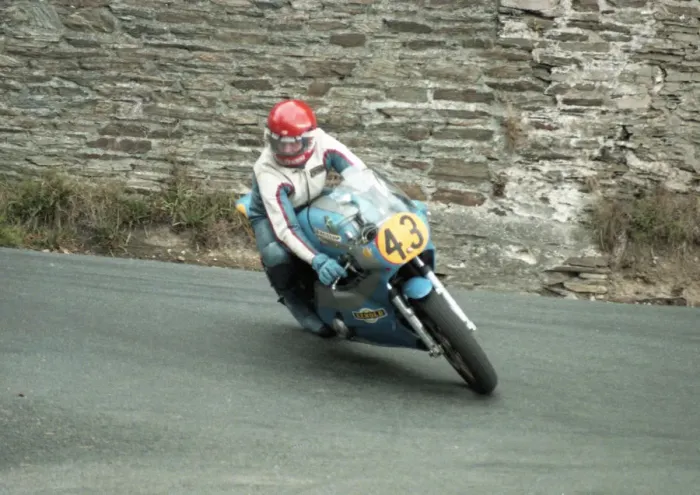 Framed Print : Alan Potter (PEM Suzuki) 1986 Senior Manx Grand Prix Framed Print : Alan Potter (PEM Suzuki) 1986 Senior Manx Grand Prix