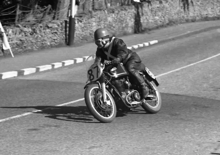 Framed Print : Alan Raynor (AJS) 1958 Junior Manx Grand Prix Framed Print : Alan Raynor (AJS) 1958 Junior Manx Grand Prix
