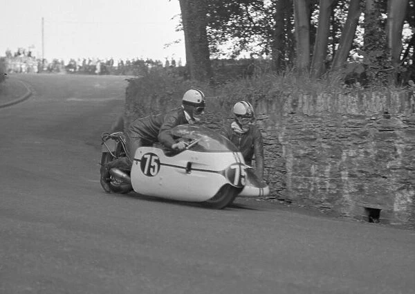 Alan Sansum & R A King (Triumph) 1966 Sidecar TT