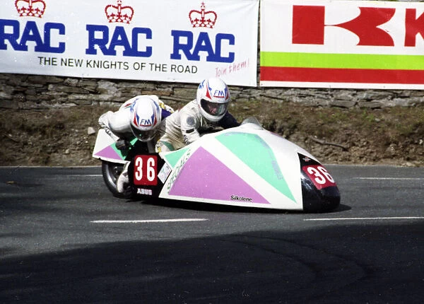 Alan Shand & Neil Miller (Baker Honda) 1993 Sidecar TT