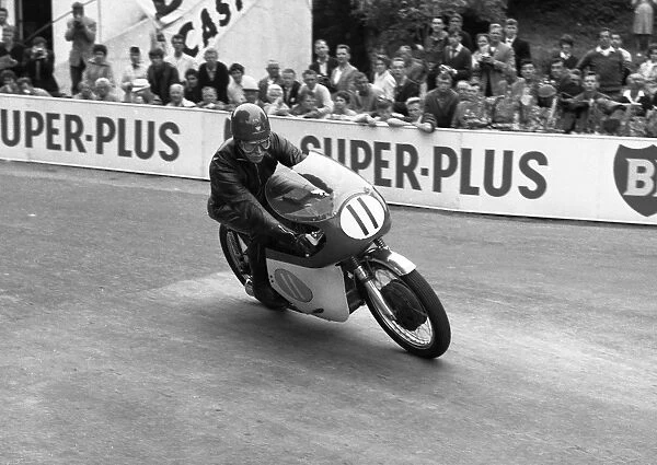 Alan Shepherd (Kirby AJS) 1963 Junior TT