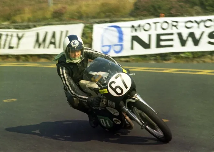Framed Print : Alan Tottle (Yamaha) 1971 Lightweight Manx Grand Prix Framed Print : Alan Tottle (Yamaha) 1971 Lightweight Manx Grand Prix