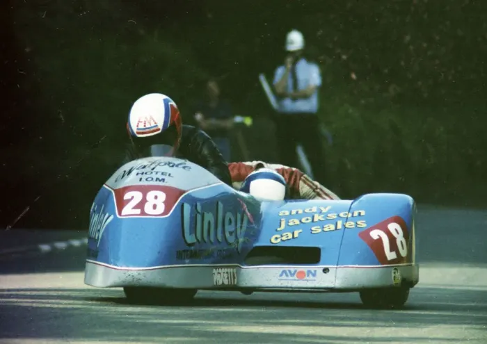 Framed Print : Alan Warner & Steven Mace (Shellbourne) 1992 Sidecar TT