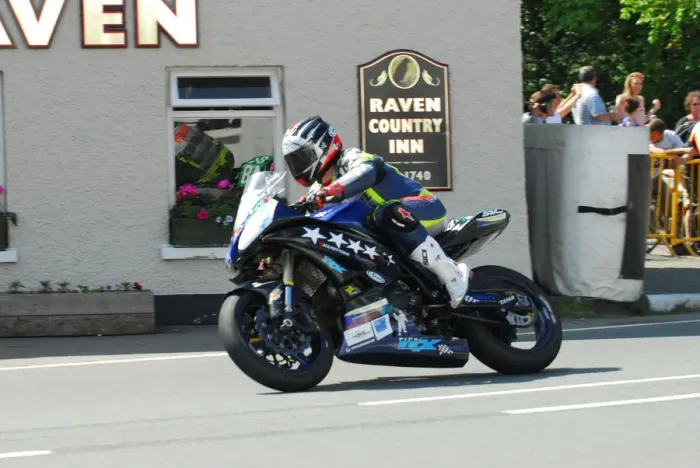 Framed Print : Alastair Bayley (Suzuki) 2013 Lightweight TT Framed Print : Alastair Bayley (Suzuki) 2013 Lightweight TT