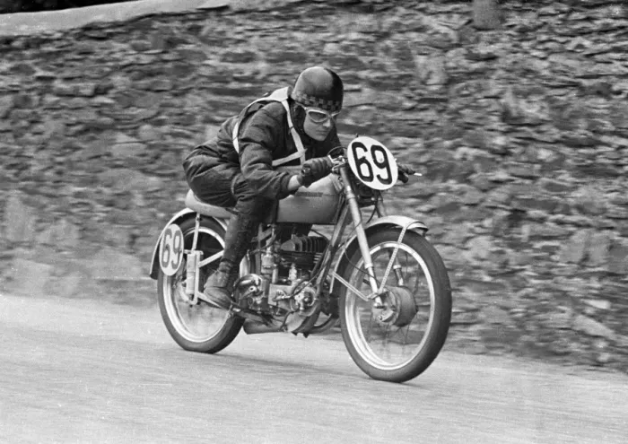 Framed Print : Albert Jones (Anelay) 1952 Ultra Lightweight TT Framed Print : Albert Jones (Anelay) 1952 Ultra Lightweight TT