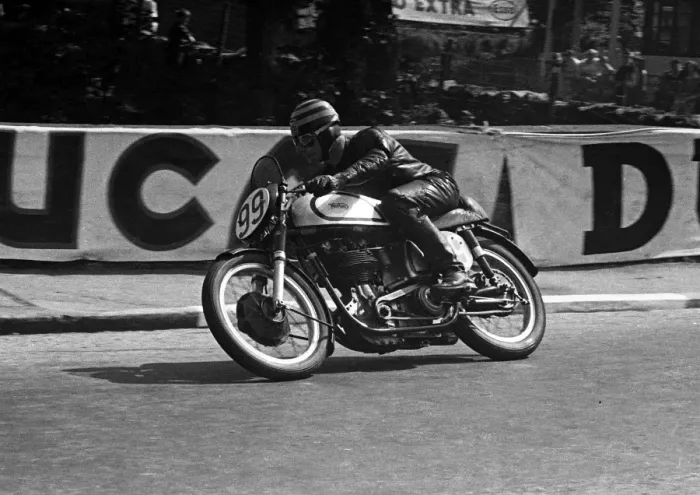 Framed Print : Albert Moule (Norton) 1953 Junior TT Framed Print : Albert Moule (Norton) 1953 Junior TT