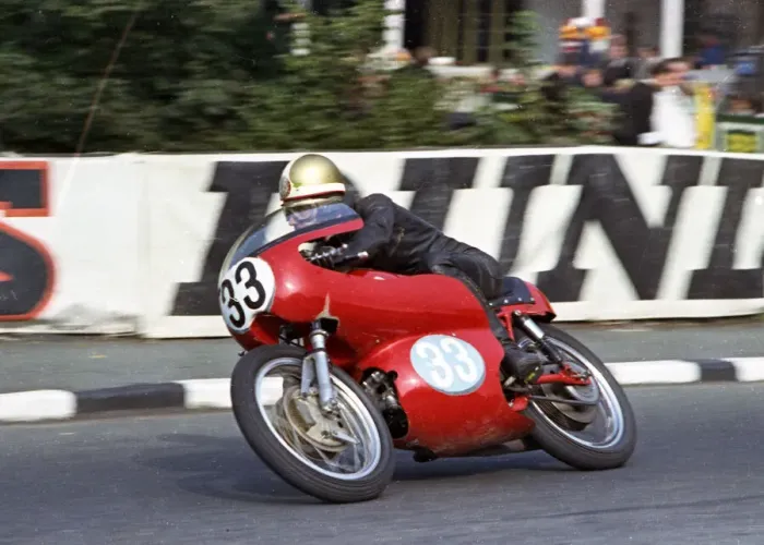 Framed Print : Alberto Pagani (Aermacchi) 1966 Junior TT Framed Print : Alberto Pagani (Aermacchi) 1966 Junior TT