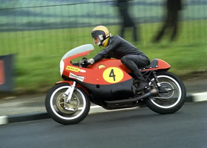 Framed Print : Alberto Pagani (Linto) 1971 Senior TT Framed Print : Alberto Pagani (Linto) 1971 Senior TT